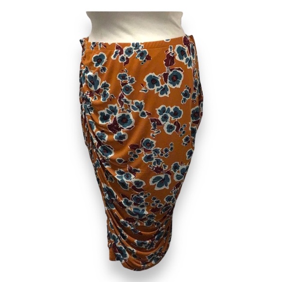 Target plus size Ava & Viv Rouche skirt woman - Picture 6 of 6